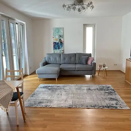Moderne 4-zimmer In Ffm Apartmán *