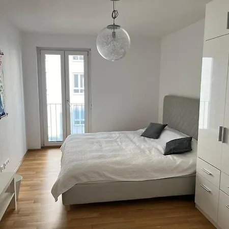 Lejlighed Moderne 4-zimmer In Ffm