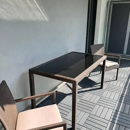 Moderne 4-zimmer In Ffm Apartmán *